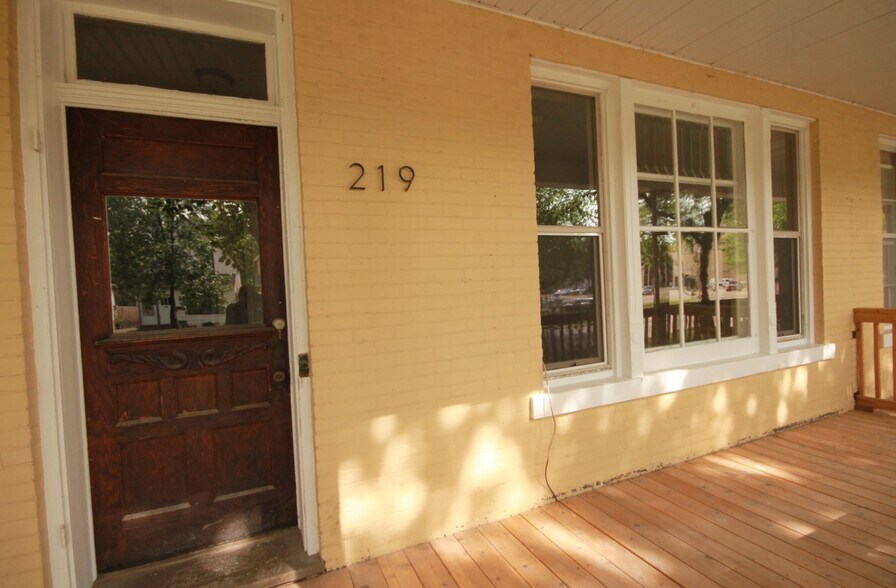 More Photos Of 217 Chestnut St, Grand Forks Apartments For Sale