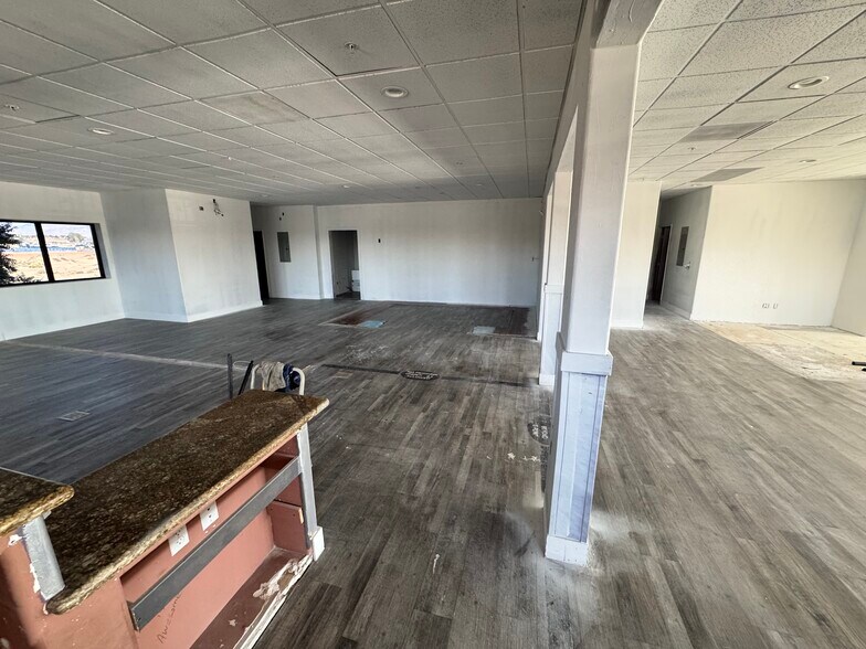 More Photos Of 19341 Bear Valley Rd, Apple Valley Medical For Lease