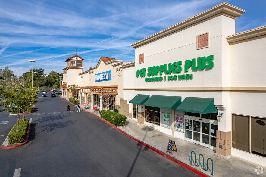 More Photos Of 25450 The Old Rd, Valencia Unknown For Lease