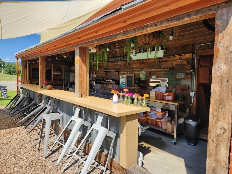 More Photos Of 268 Main St, Kingfield Restaurant For Sale