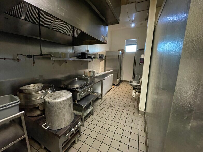 More Photos Of 6011 El Cajon Blvd, San Diego Freestanding For Lease