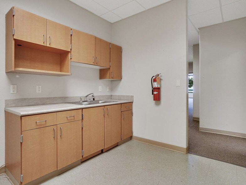 More Photos Of 561 25 Rd, Grand Junction Office For Lease