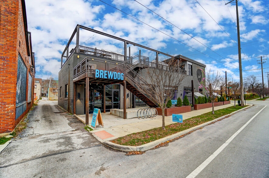 More Photos Of 463 W Town St, Columbus Restaurant For Lease