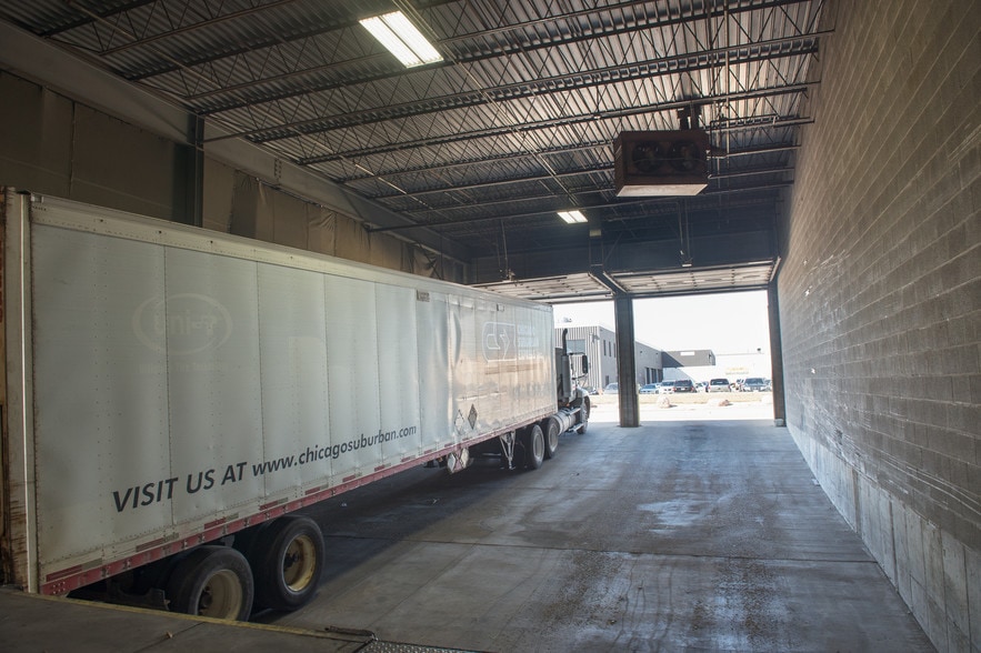 More Photos Of 5858 W 73rd St, Bedford Park Manufacturing For Sale