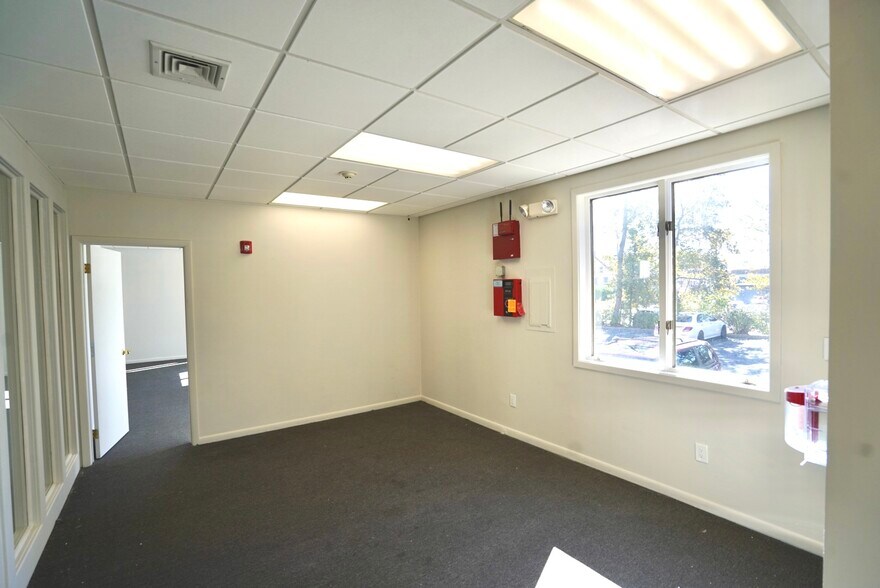 More Photos Of 29 Church St, Ramsey Office For Lease