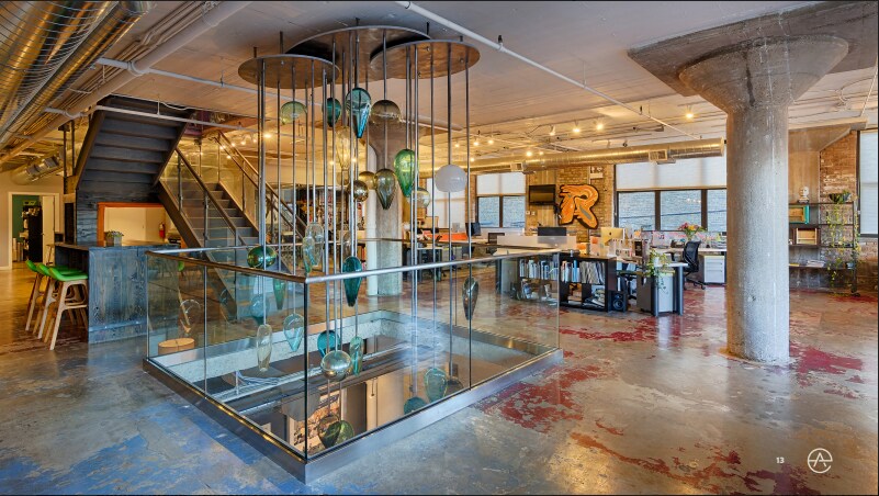 More Photos Of 920 N Franklin St, Chicago Loft Creative Space For Lease