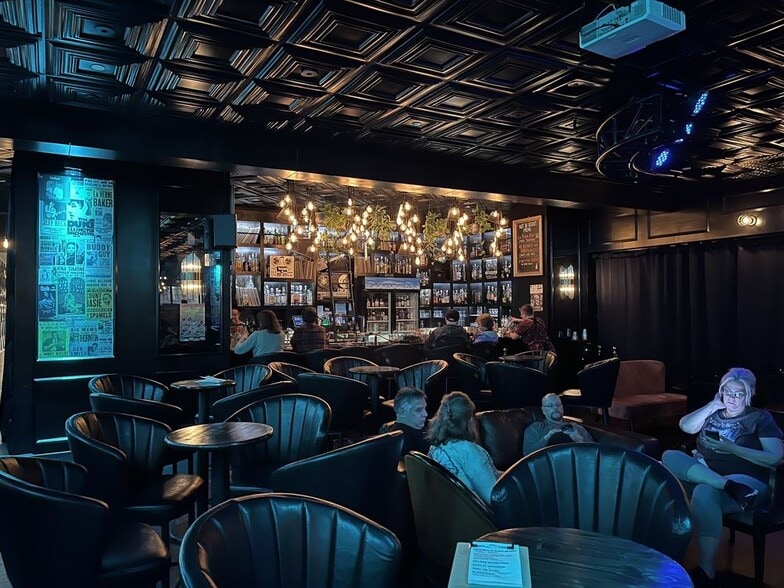 More Photos Of 206 N 3rd St, Las Vegas Hotel For Lease