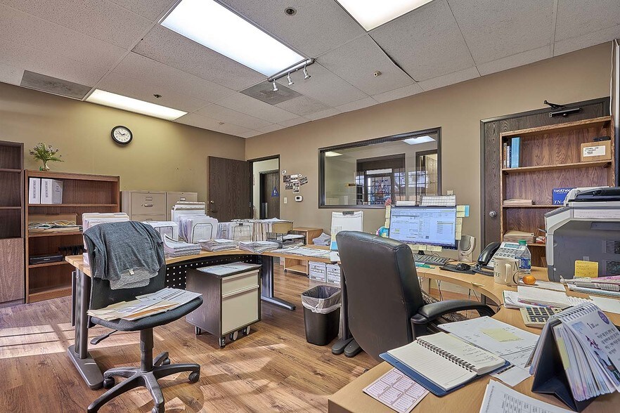 More Photos Of 13013-13017 166th St, Cerritos Warehouse For Lease