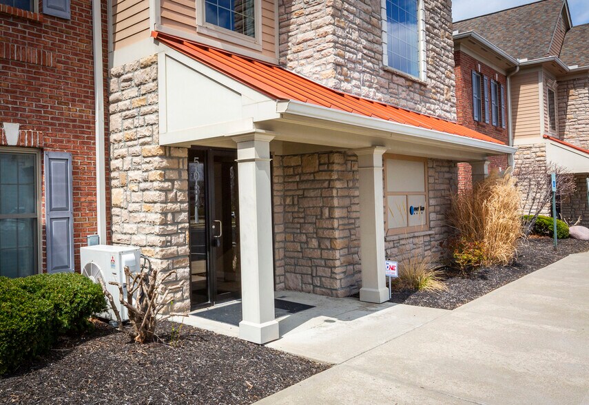 More Photos Of 5082-5086 Wooster Rd, Cincinnati Medical For Sale