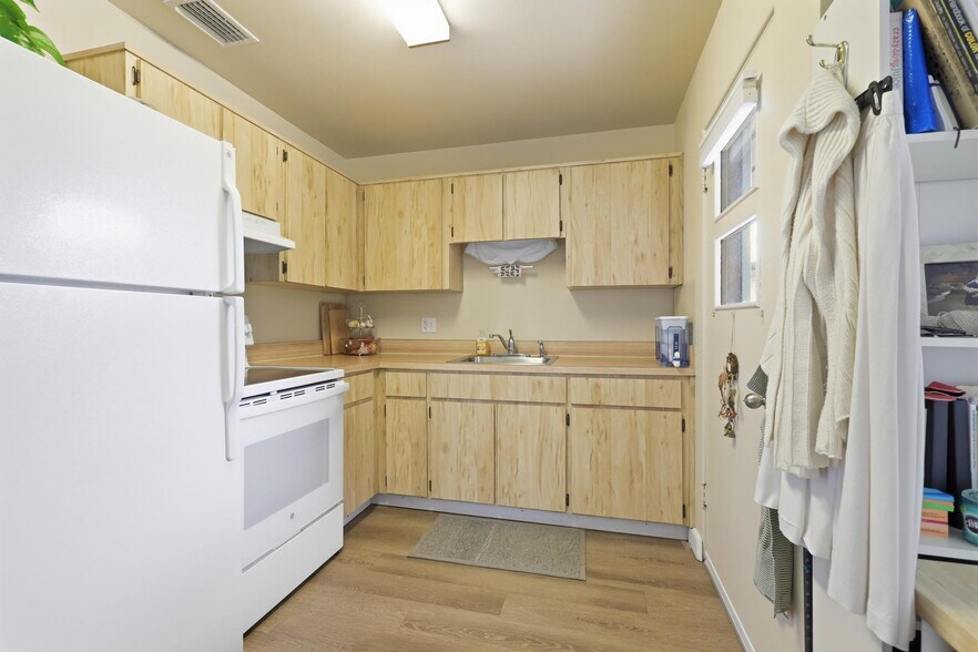 More Photos Of 642 Harwood St, Orlando Apartments For Sale