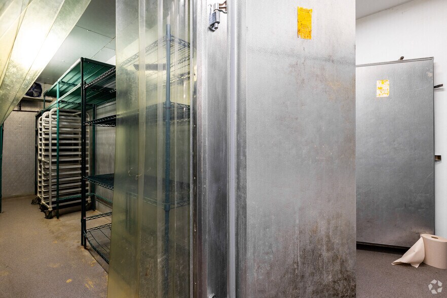 More Photos Of 12195 S Strang Line Rd, Olathe Fast Food For Lease