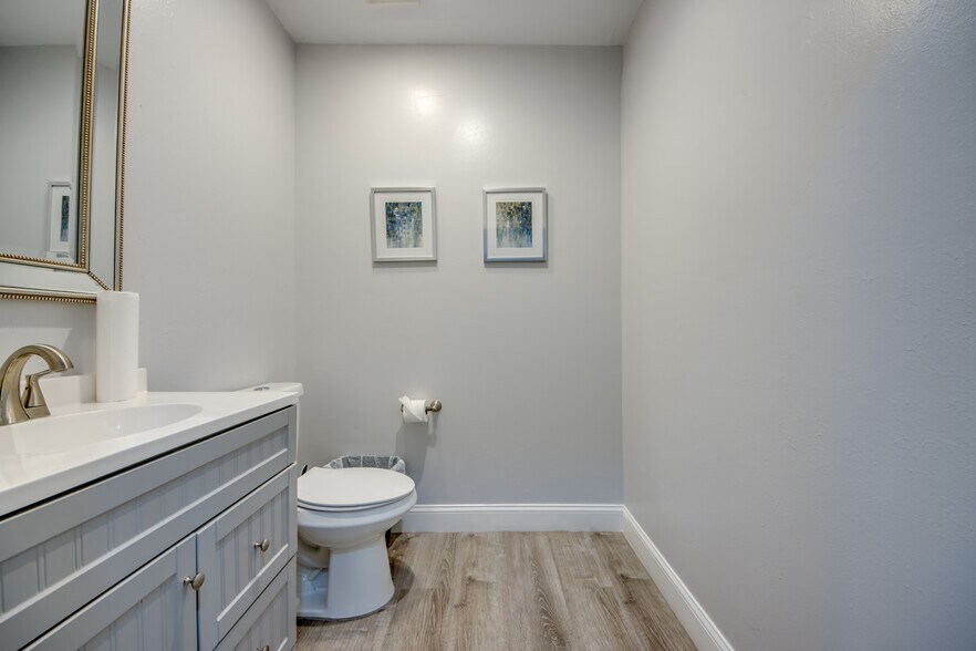 More Photos Of 12771 World Plaza Ln, Fort Myers Medical For Sale