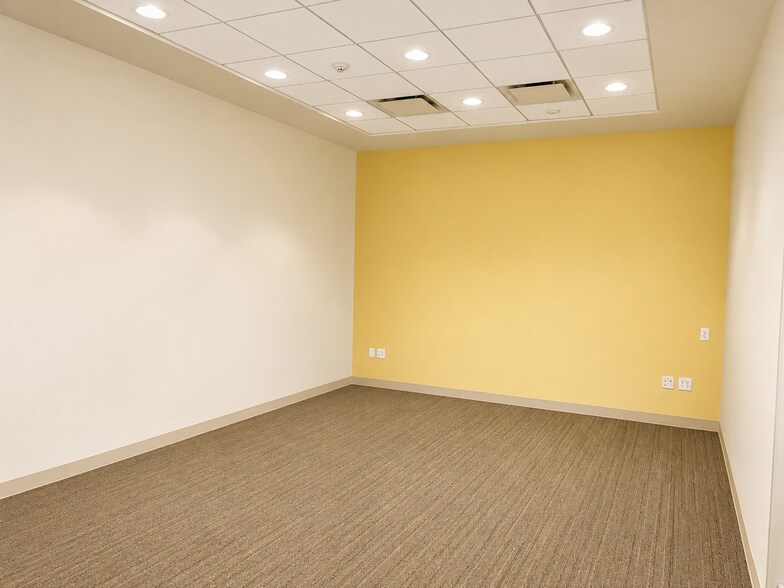 More Photos Of 7940 Rifleman St, Boise Unknown For Lease