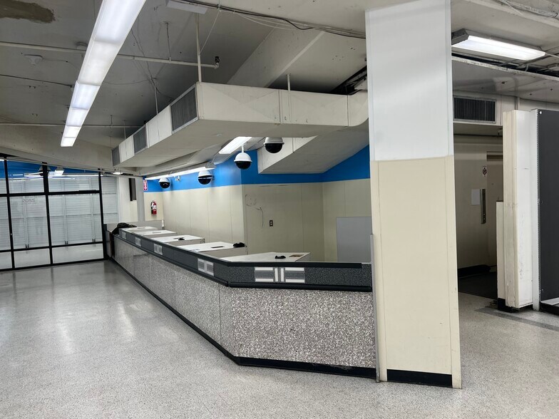 More Photos Of 5200-5280 Geary Blvd, San Francisco General Retail For Sale