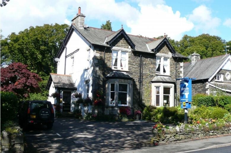 Primary Photo Of 44 Lake Rd, Windermere Hospitality For Sale