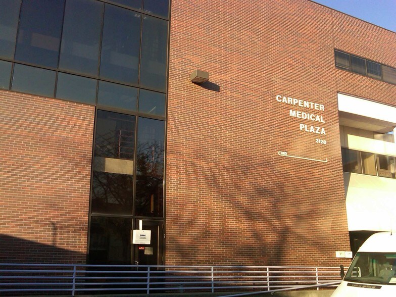More Photos Of 3120 Carpenter St, Hamtramck Medical For Lease