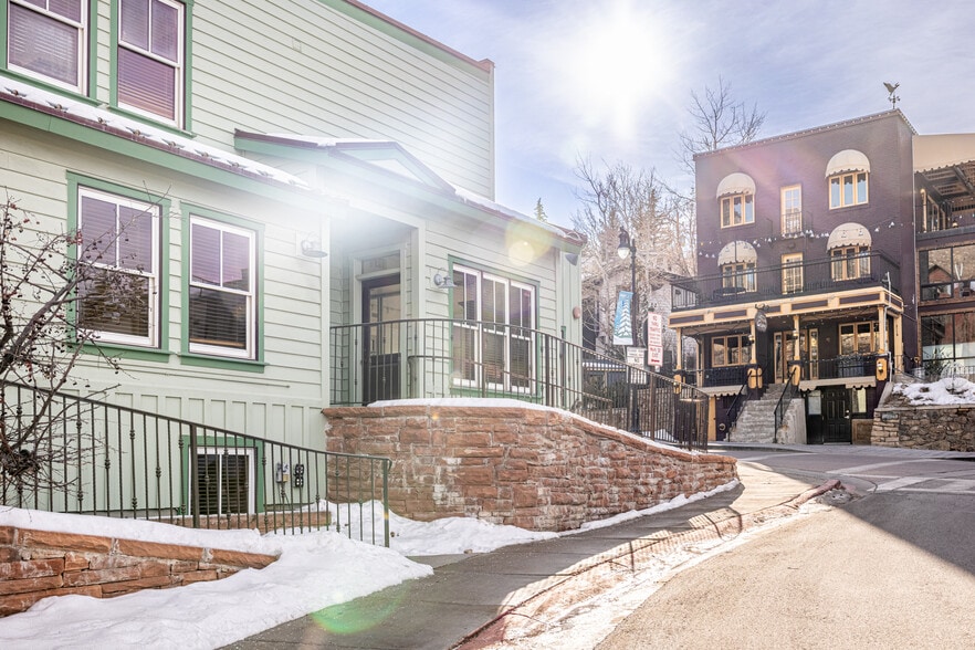 More Photos Of 186 Main St, Park City Freestanding For Sale