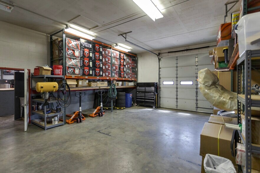More Photos Of 510 W 28th St, Buena Vista Warehouse For Sale