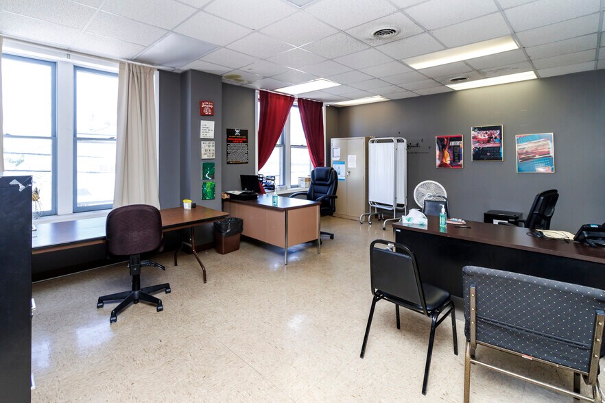 More Photos Of 1131 Broadway St, Buffalo Office For Sale