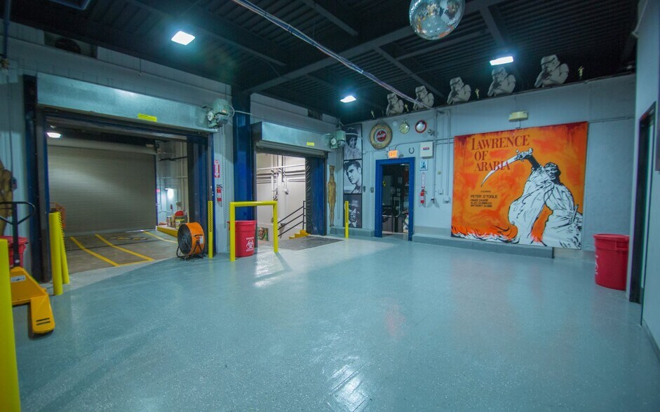 More Photos Of 1031 S Victory Blvd, Burbank Warehouse For Sale