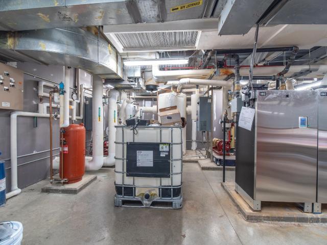 More Photos Of 10 Timberview Ln, Russell Medical For Sale