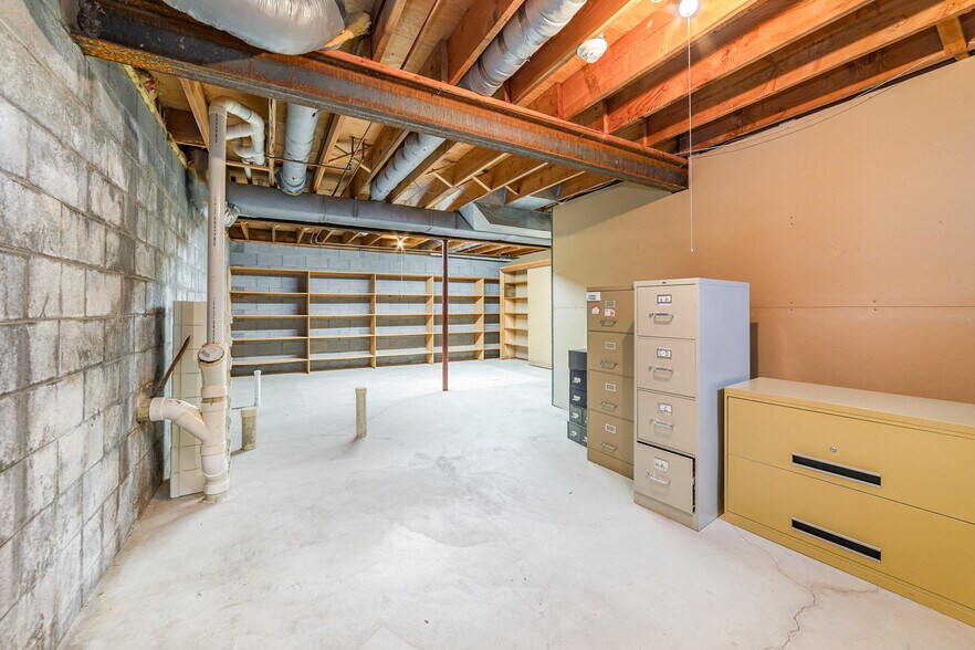 More Photos Of 3150 Hallmark Ct, Saginaw Medical For Sale