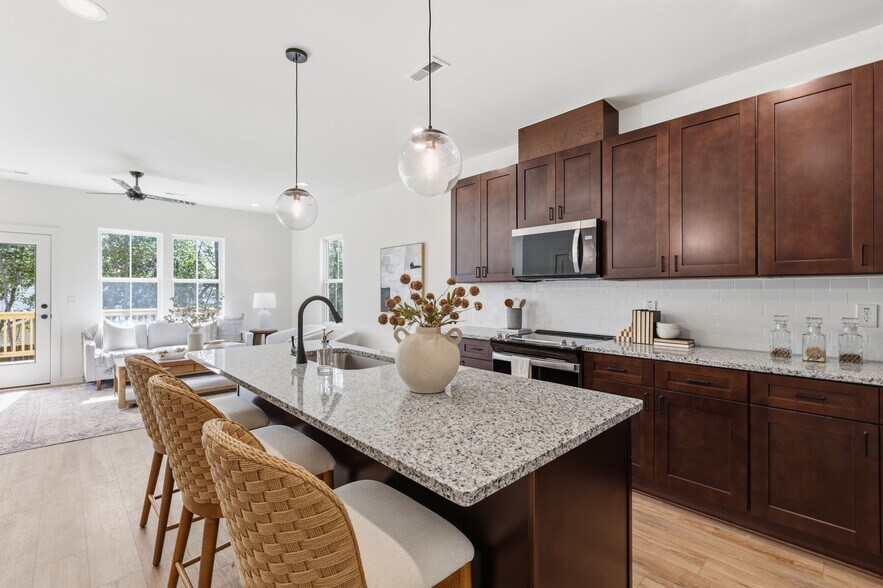 More Photos Of 3824 Mitchell Mill Rd, Raleigh Apartments For Sale