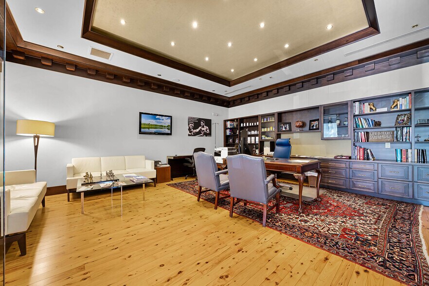 More Photos Of 99-141 S New York Ave, Winter Park Apartments For Sale