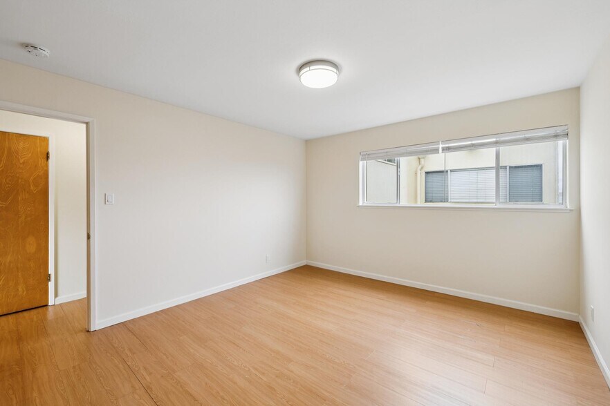 More Photos Of 237 Cumberland St, San Francisco Multifamily For Sale
