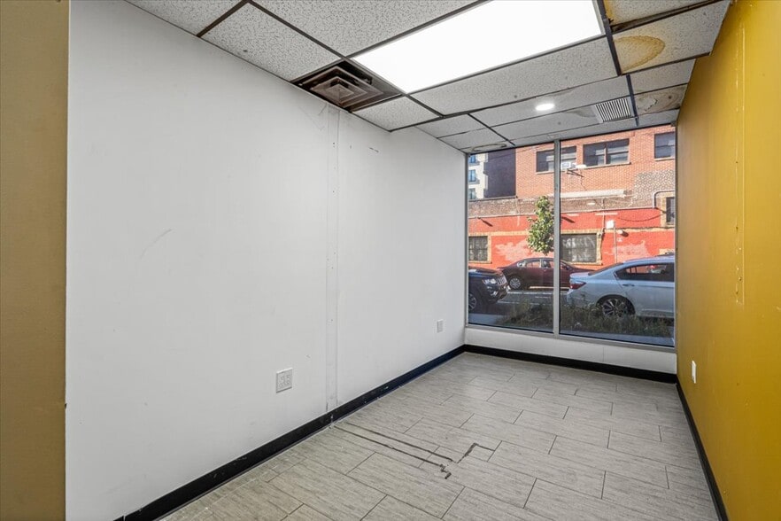 More Photos Of 32-04 38th Ave, Long Island City Apartments For Lease