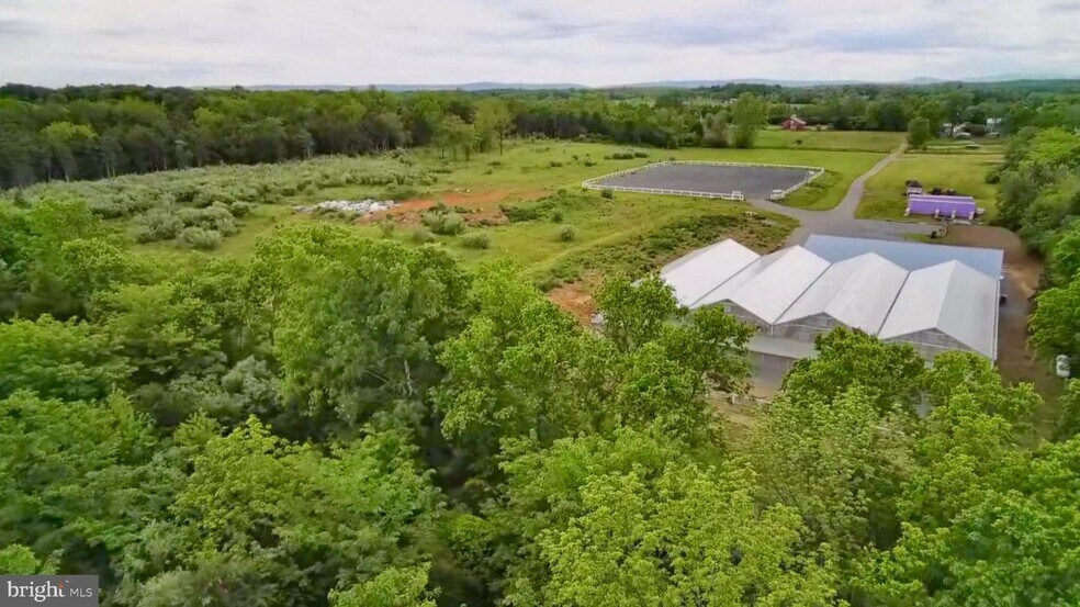 More Photos Of 1070 Wadesville Rd, Berryville Light Manufacturing For Sale
