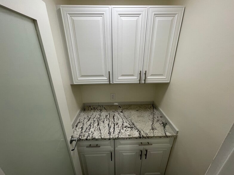 More Photos Of 4305 Torrance Blvd, Torrance Medical For Sale