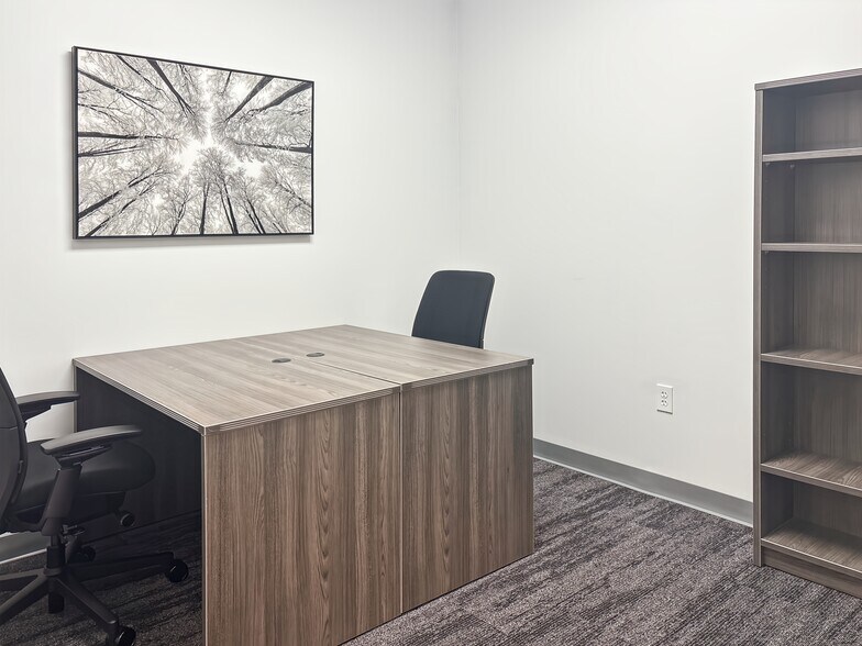 More Photos Of 1845 Town Center Blvd, Orange Park Coworking Space