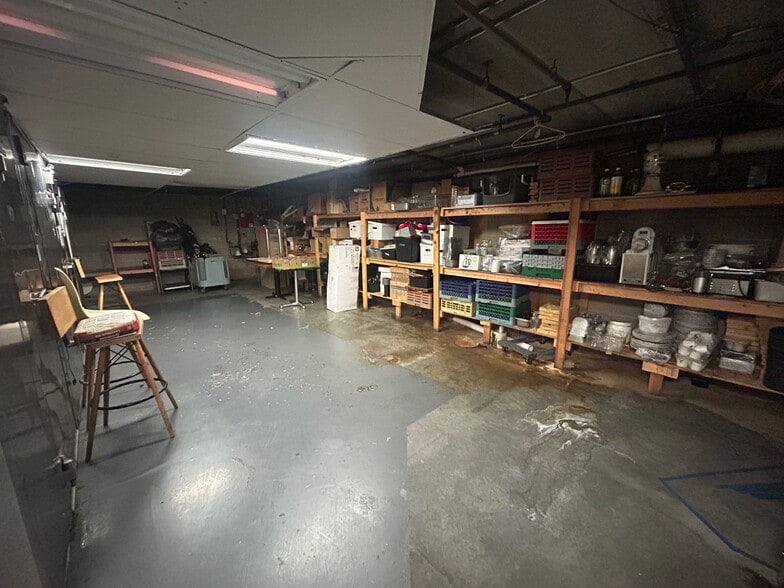 More Photos Of 4150-4154 W Broadway, Golden Valley Storefront For Sale