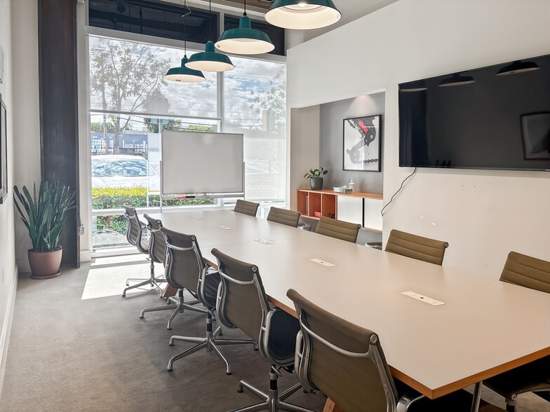 More Photos Of 101 Jefferson Dr, Menlo Park Coworking Space