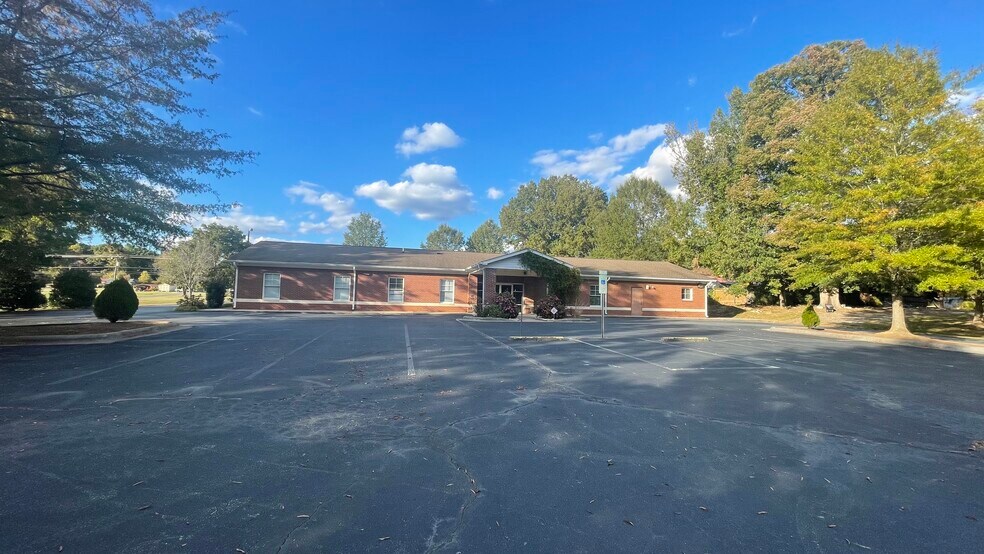 More Photos Of 1292 Whicker Rd, Kernersville Specialty For Sale