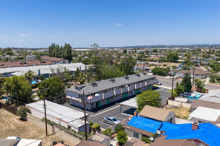 More Photos Of 1280 E La Palma Ave, Anaheim Apartments For Sale