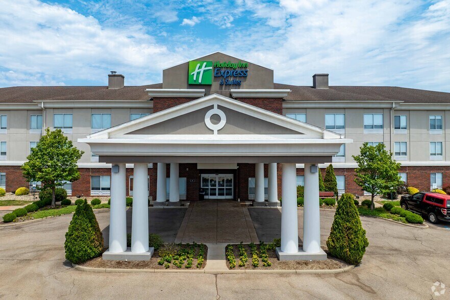 More Photos Of 80 Old Nicolette Rd, Mineral Wells Hotel For Sale
