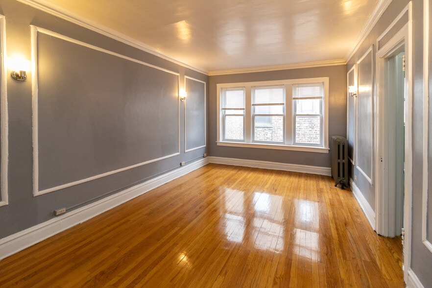 More Photos Of , Chicago Multifamily For Sale