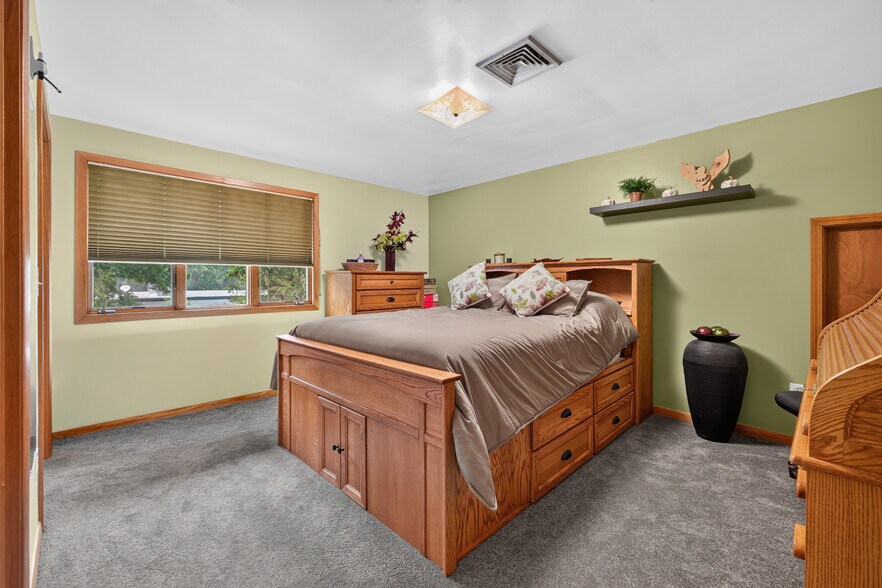 More Photos Of 3405 Orchard Park Rd, Orchard Park Office Residential For Sale