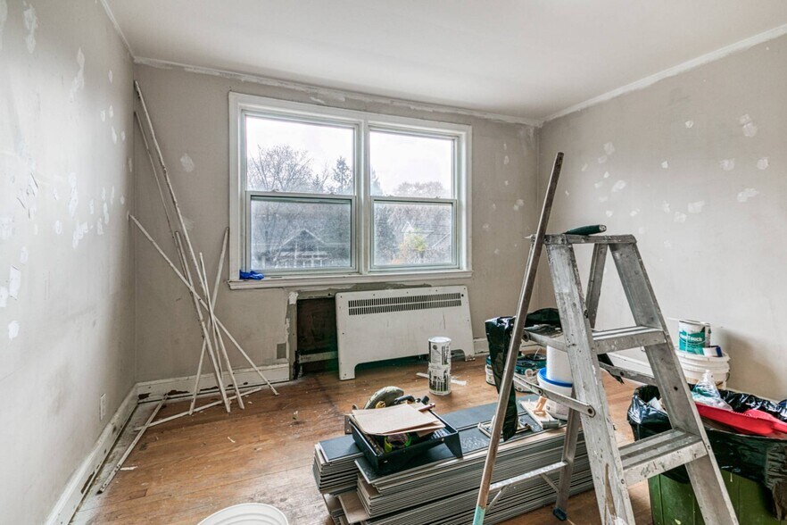 More Photos Of 99 Douglas St, Sudbury Apartments For Sale