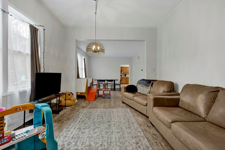 More Photos Of 1326 W Ohio St, Chicago Apartments For Sale