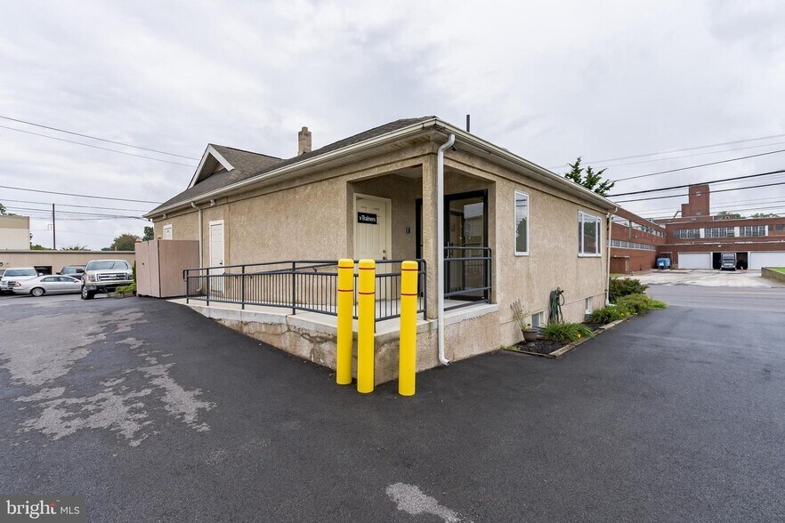 More Photos Of 260 E County Line Rd, Hatboro Medical For Lease