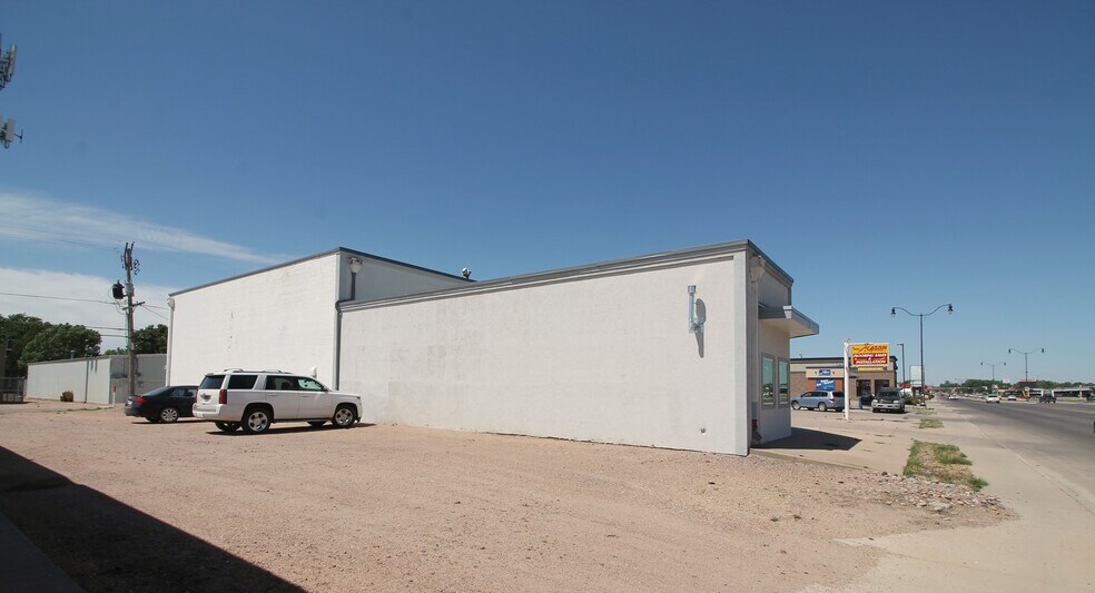 More Photos Of 805 W Main St, Sterling Auto Repair For Sale