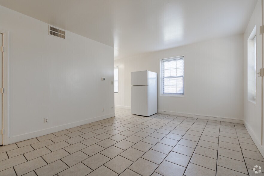 More Photos Of 4 College Ct, Louisville Multifamily For Sale