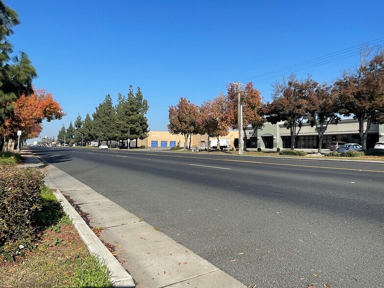 More Photos Of 1725 Mitchell Rd, Ceres Bank For Sale