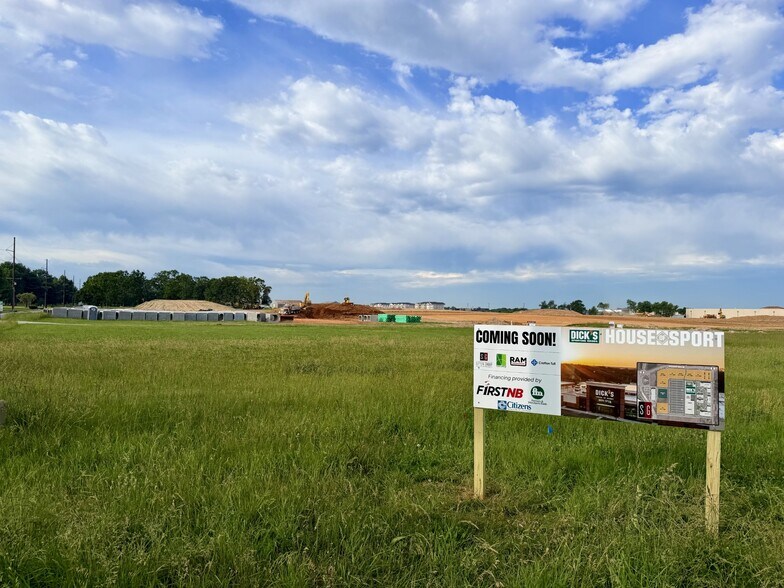 More Photos Of 1723 W Pleasant Grove Rd, Rogers General Retail For Lease