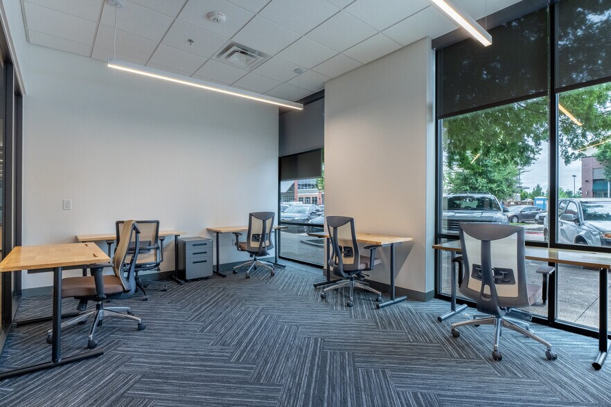 More Photos Of 163 Town Pl, Fairview Coworking Space