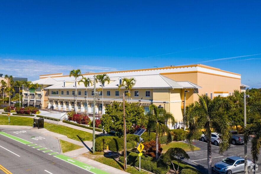 Primary Photo Of 111 104th Ave, Treasure Island Supermarket For Lease