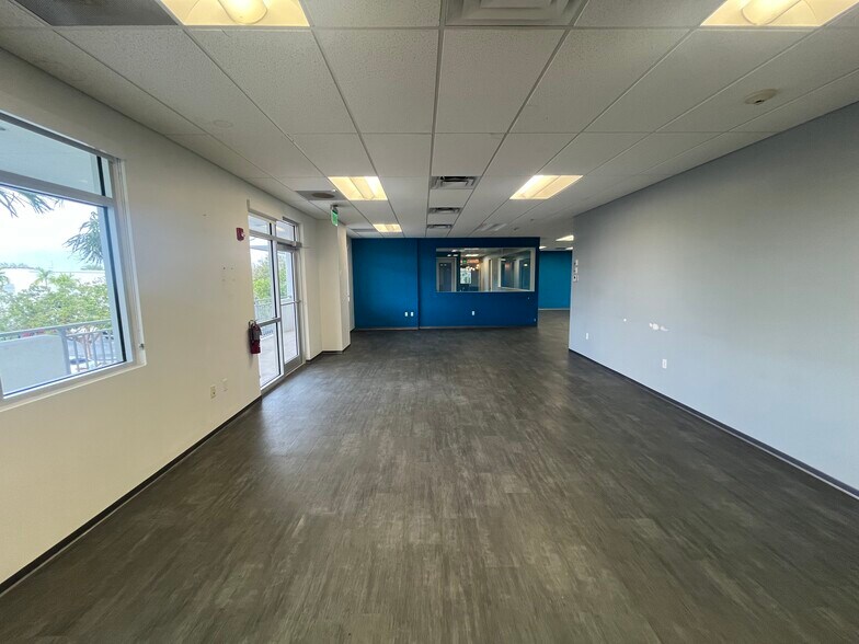 More Photos Of 260 SW Natura Ave, Deerfield Beach Office For Sale